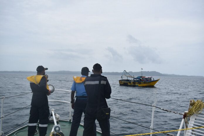 Indian Coast Guard rescues 20 Bangladeshi fishermen