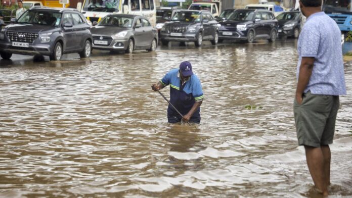 banglore rain Bengaluru submerged in rain