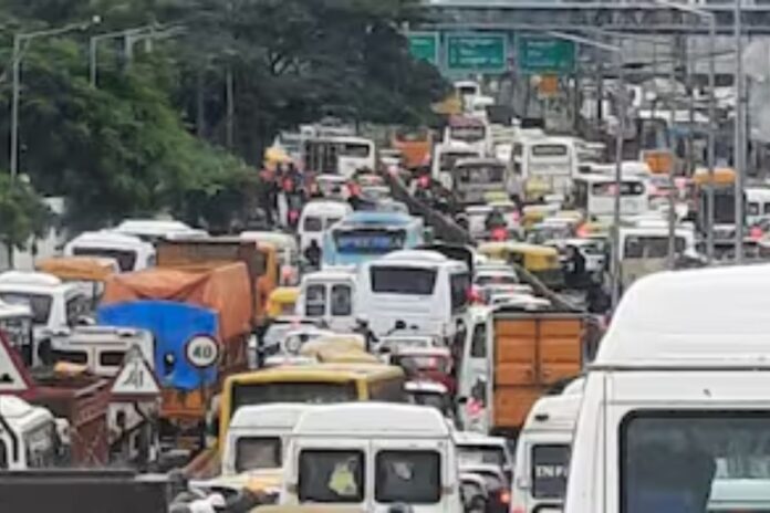 Kolkata Traffic Congestion Tops India In 2024: TomTom Traffic Index Report