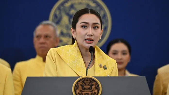 Thai PM Shinawatra Declares ₹3,400 Crore Assets Including Luxury Watches Thai PM Shinawatra Declares ₹3,400 Crore Assets Including Luxury Watches